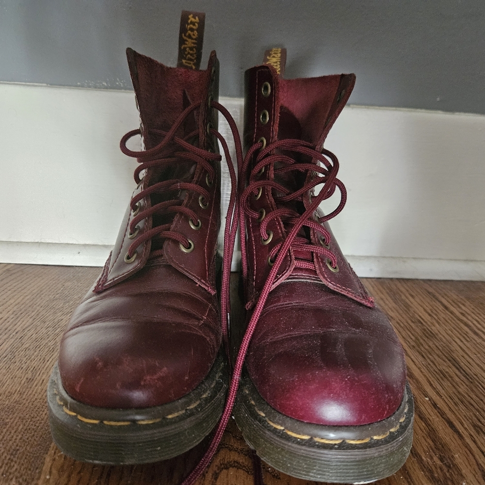 Dr Martin's Women's Boot Size 7